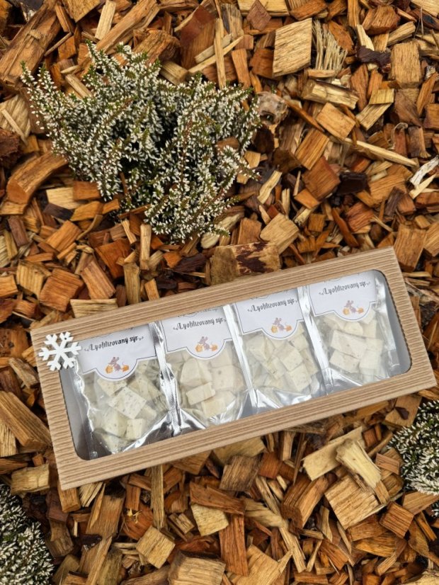 Vánoční krabička (KOZÍ- pískavice/lanýž/medový tymián/kopřiva)