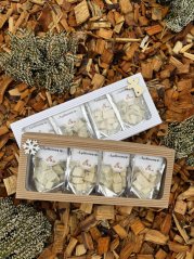 Vánoční krabička (KOZÍ- pískavice/lanýž/medový tymián/kopřiva)