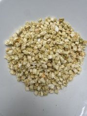 Lyofilizovaná hruška - kostka