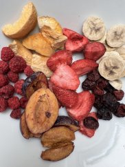 Lyofilizovaný mix - maliny, jahody, švestky, banán, meruňky, višně