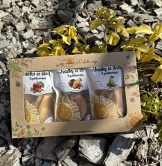 Lyofilizovaná krabička s jablkem, hruškou a švestkou ve skořici