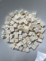 Lyofilizovaný balkánský sýr