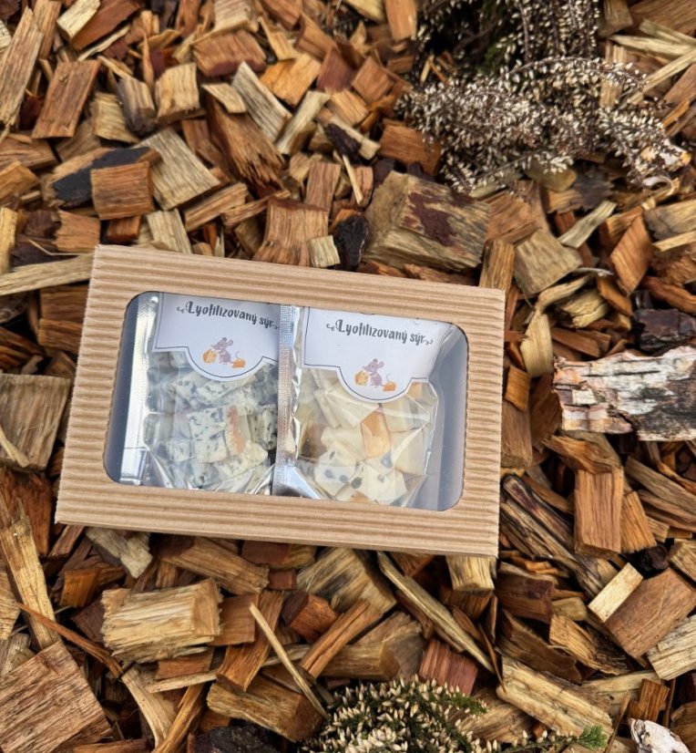 Česká krabička lyofilizovaných sýrů - (uzená niva, blaťácké zlato s pepřem)