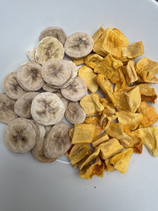 Lyofilizované mango a banán