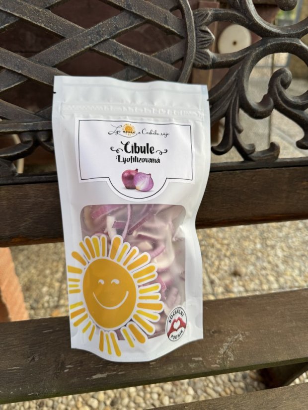 Lyofilizovaná červená cibule